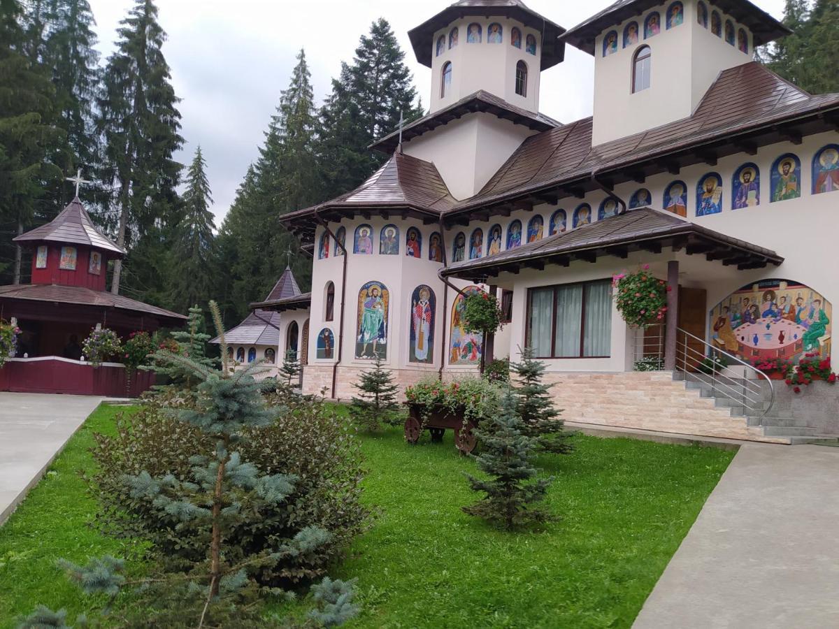 Casa Moldovita Luaran gambar