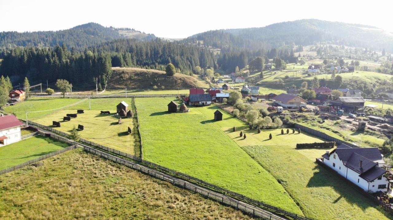 Casa Moldovita Luaran gambar